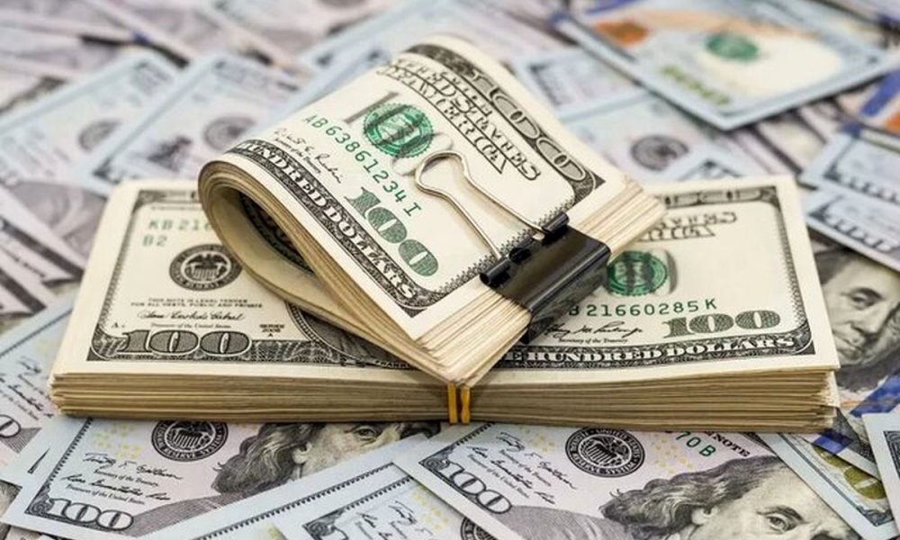 قیمت احتمالی دلار در سال 1403
