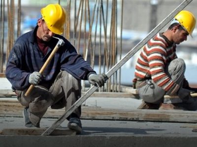 اوضاع کارگران خوب نیست، وزیر کار استیضاح شود