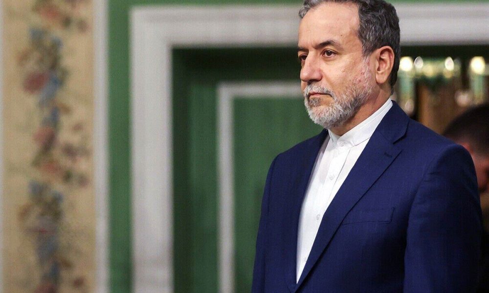 دیدار عراقچی و گروسی مصر