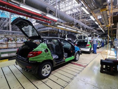 خط تولید ایران خودرو