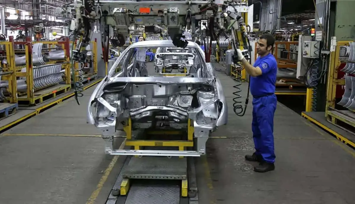 خط تولید ایران خودرو